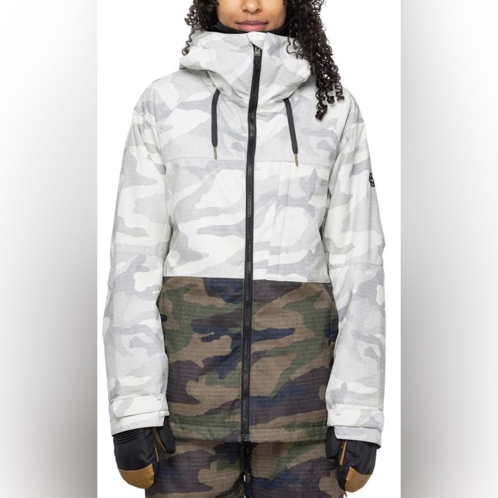 686 Six Eight Six - Athena Insulated Jacket Women’s in White Camo - Size Small